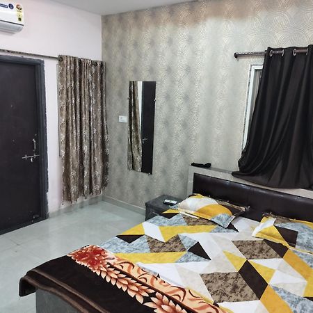 Shiv Shakti Homestay Ujjain Εξωτερικό φωτογραφία